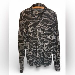 Smartwool Men’s Medium Long Sleeve Button Down Shirt Black Camo Merino Wool